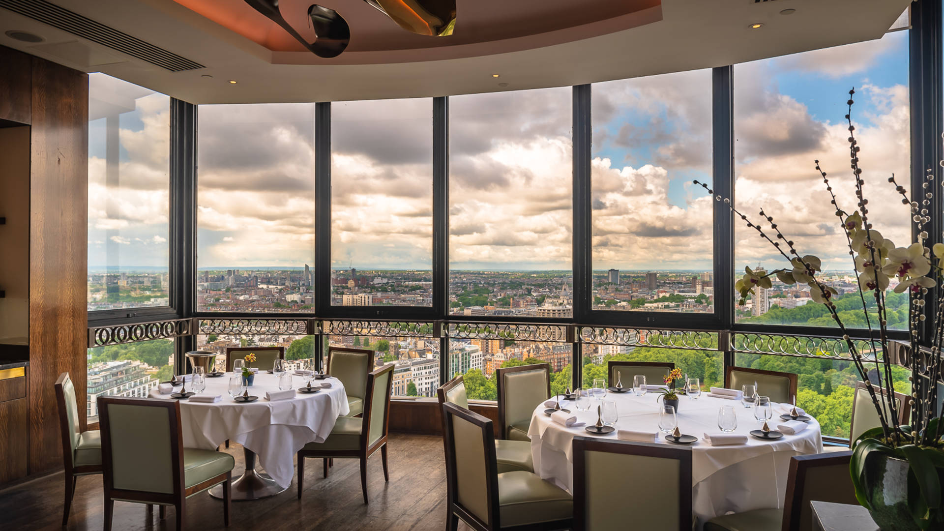 London Hilton on Park Lane Dining and Drinks